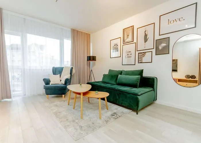 B20 Keleti Sunrise Panoramic Appartement